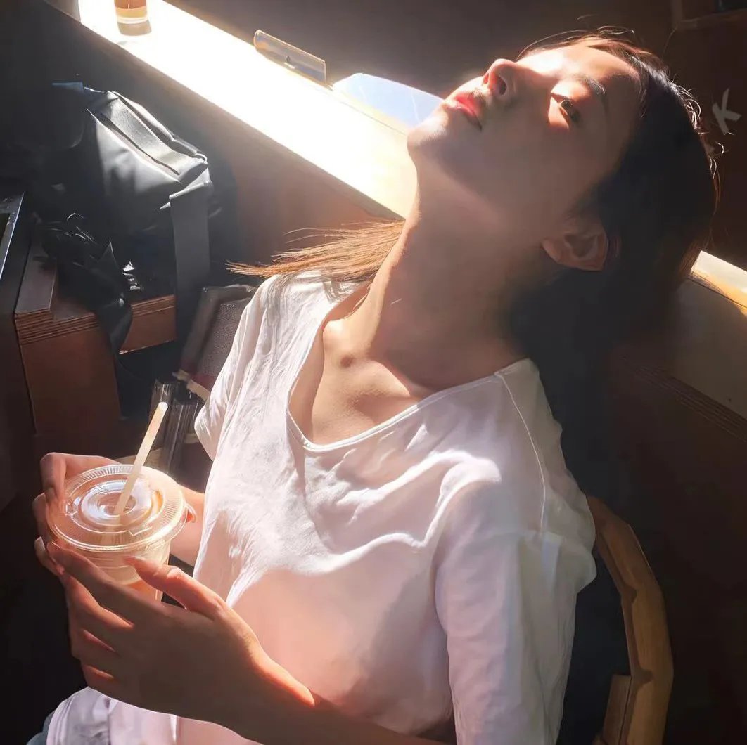 离婚后被宠妻狂魔盯上了